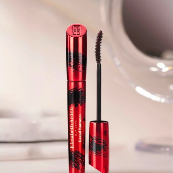 Elizabeth Arden Grand Entrance Mascara - Stunning Black - Picture 3 of 3